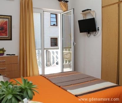 Apartmani Bibin, частни квартири в града Budva, Черна Гора